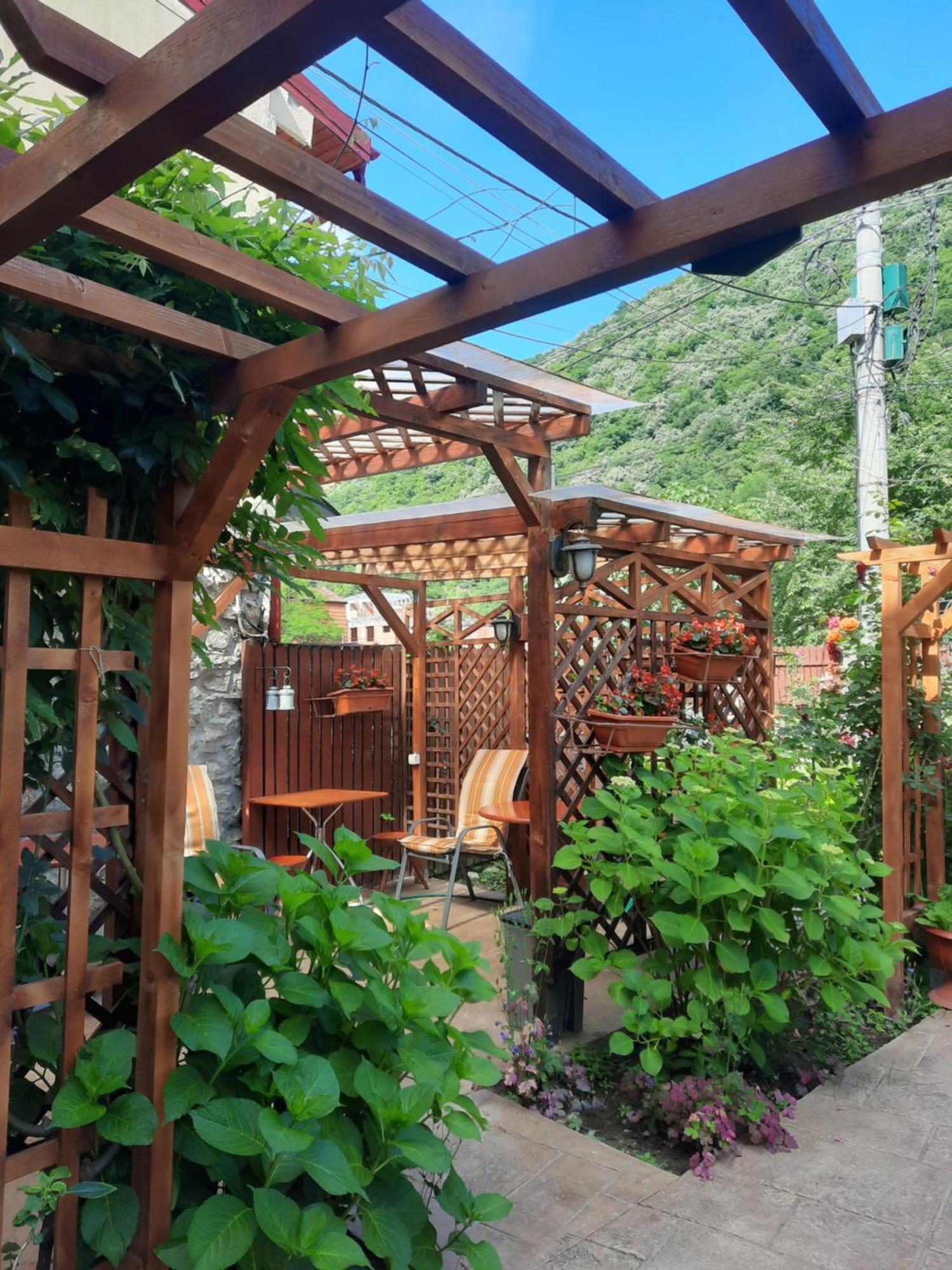 Pension Eden Băile Herculane Dış mekan fotoğraf